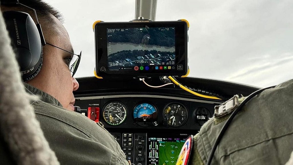 Pilot and cockpit of the DA42 MPP.