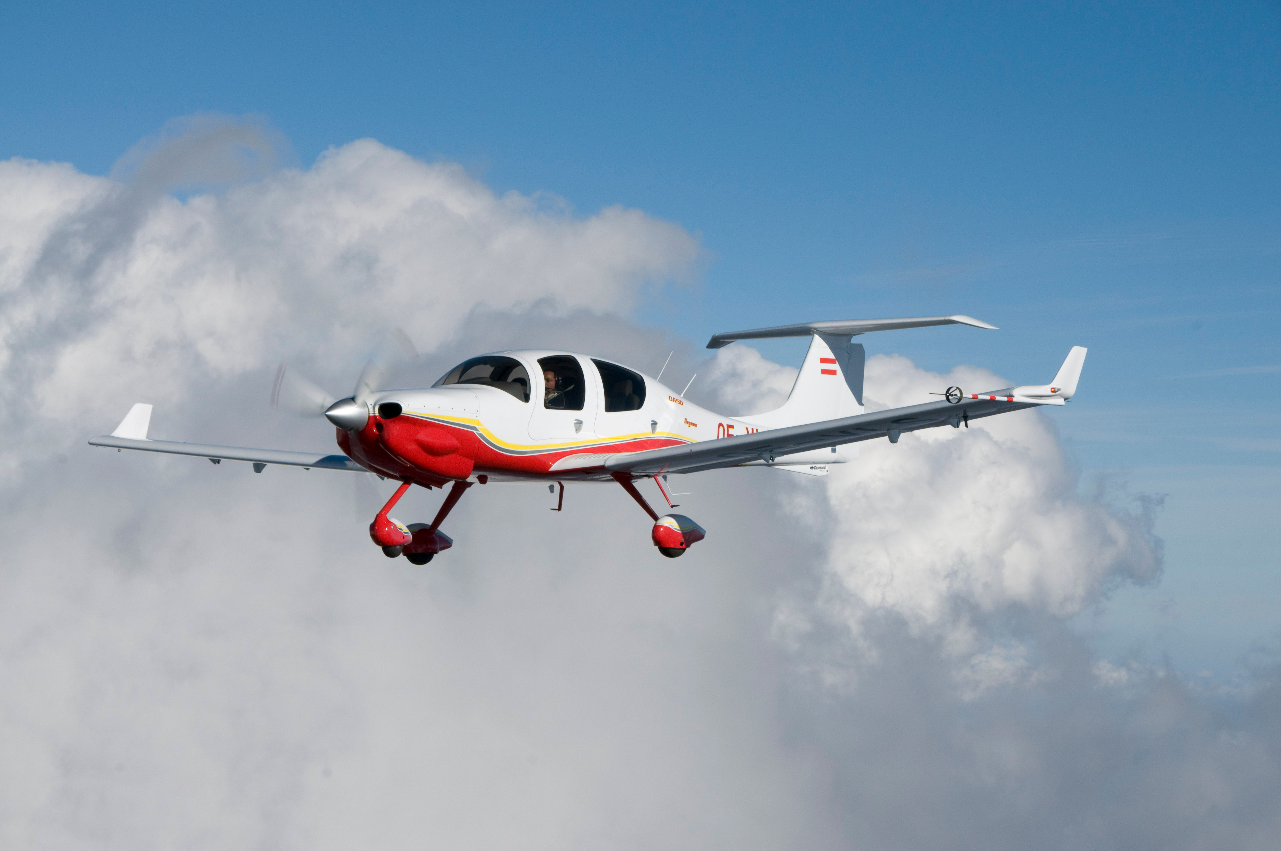 The Story of the DA50 RG - Diamond Aircraft Industries