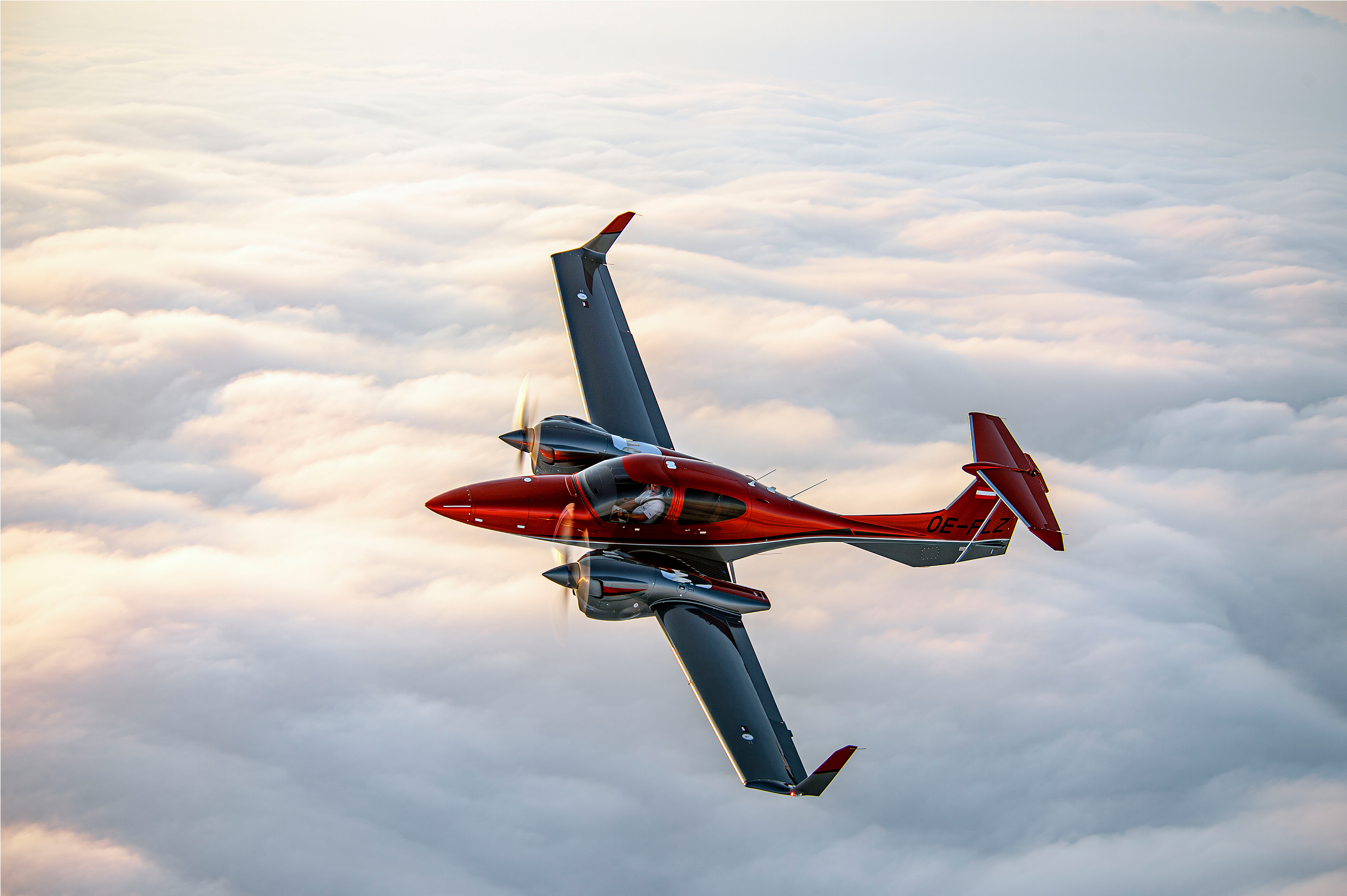 Diamond Aircraft DA42-VI nets the prestigious A’Design Award - Diamond ...