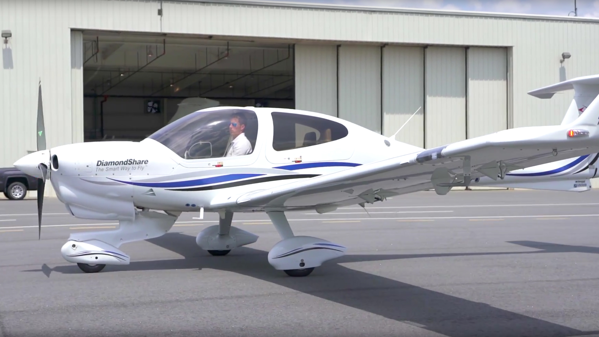 DA40 Series – Airborne innovation - Diamond Aircraft Industries